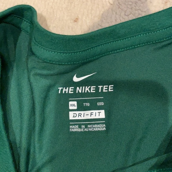 Nike tee - Picture 3 of 4